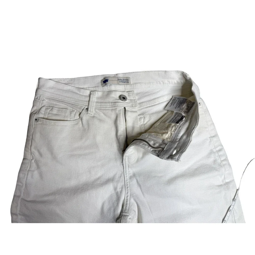 Levis White Jeans Womens Size 28 Perfectly Slimming 512 Straight Leg